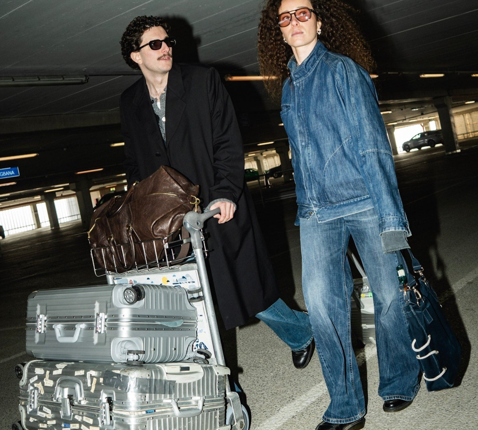 ’90s airport fashion